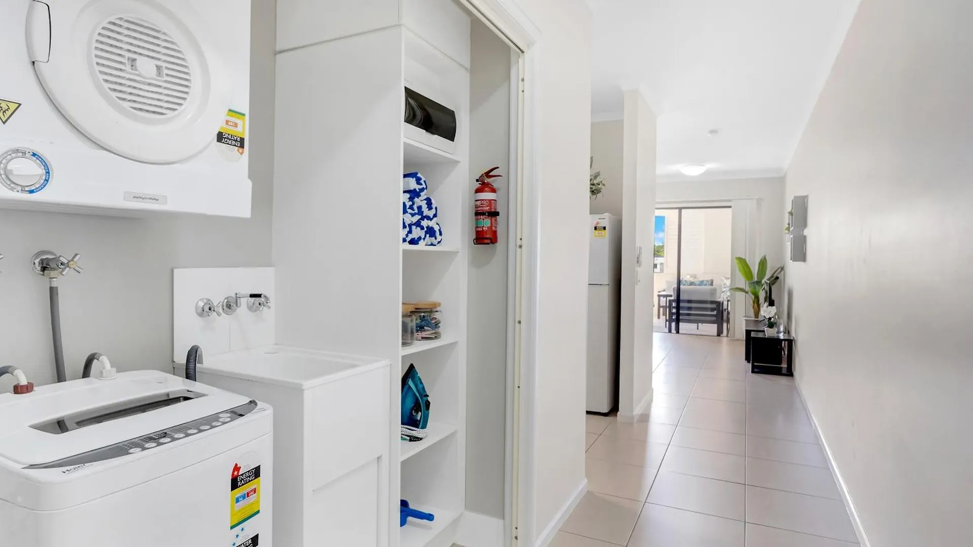 The Edge - Just Steps To Cairns Esplanade Frontage Apartment 0*,  Australia