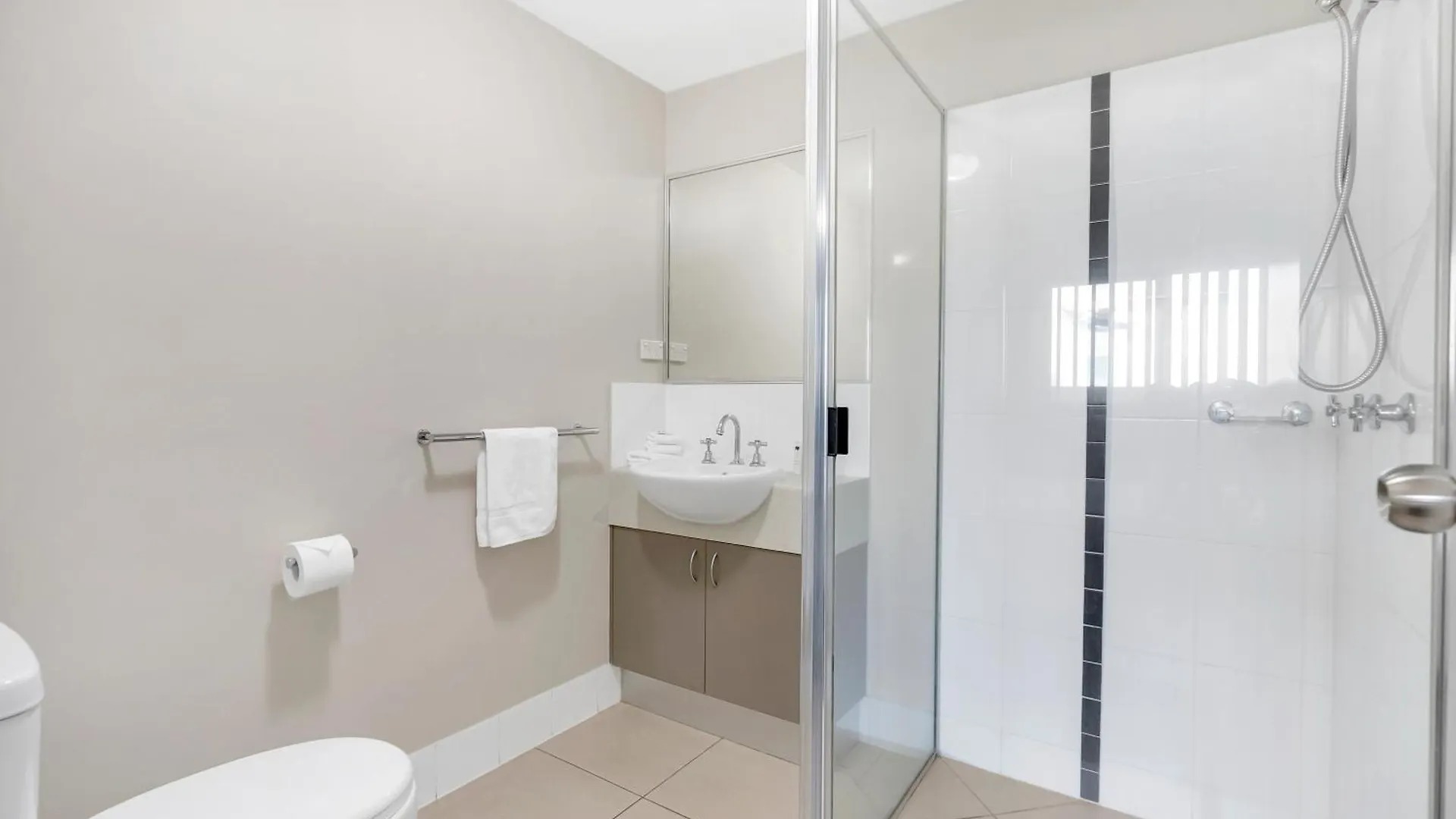 The Edge - Just Steps To Cairns Esplanade Frontage Apartment Australia
